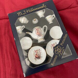 M.J. Hummel Reutter Porzellan Germany mini tea set, In Box